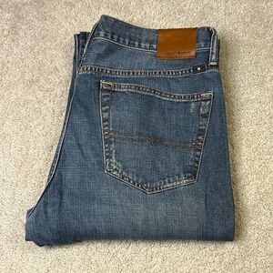 Lucky Brand 329 Classic Straight Jeans